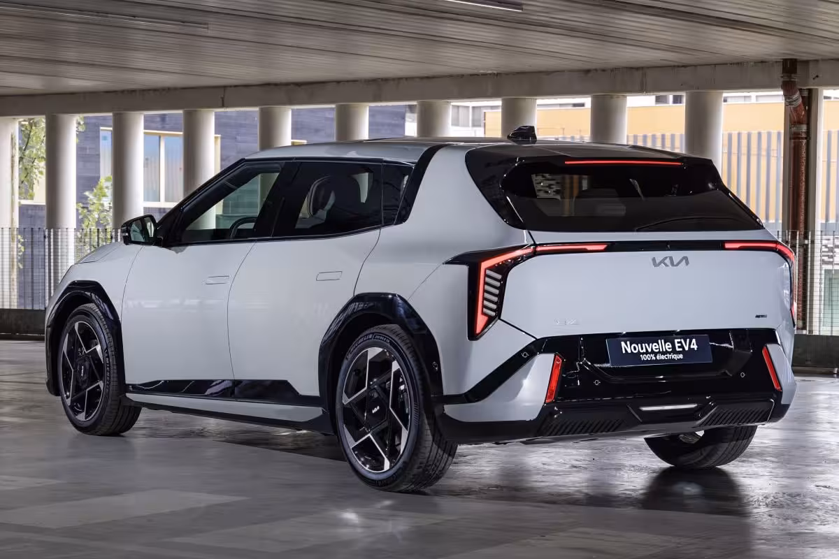 Kia EV4