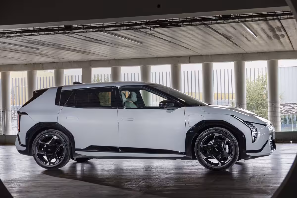 Kia EV4
