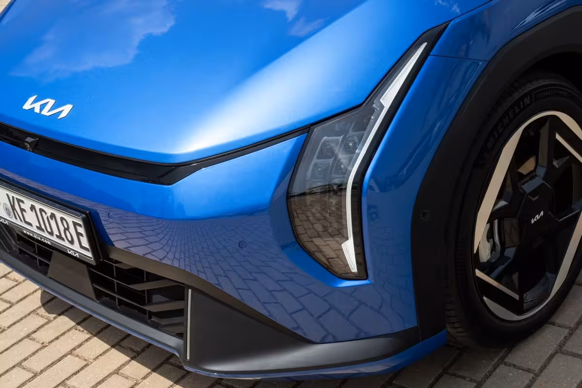 Kia EV4