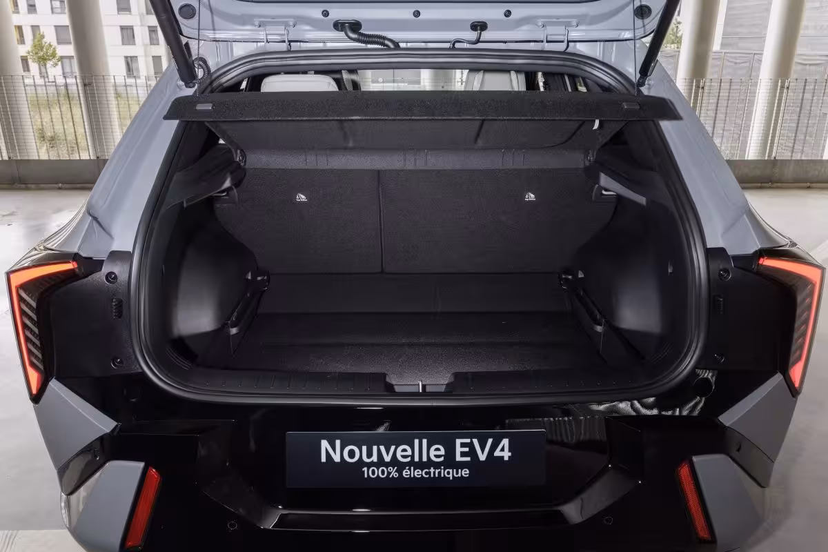 Kia EV4
