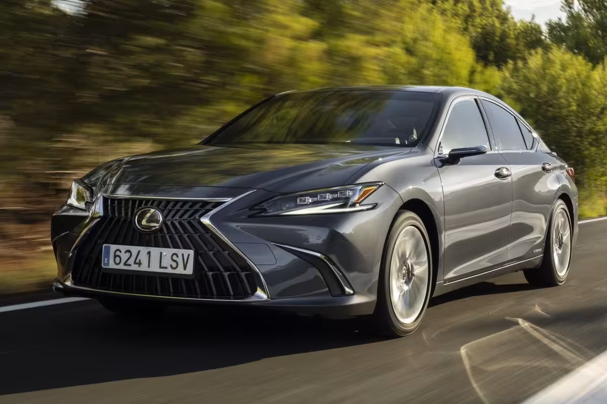 Lexus ES