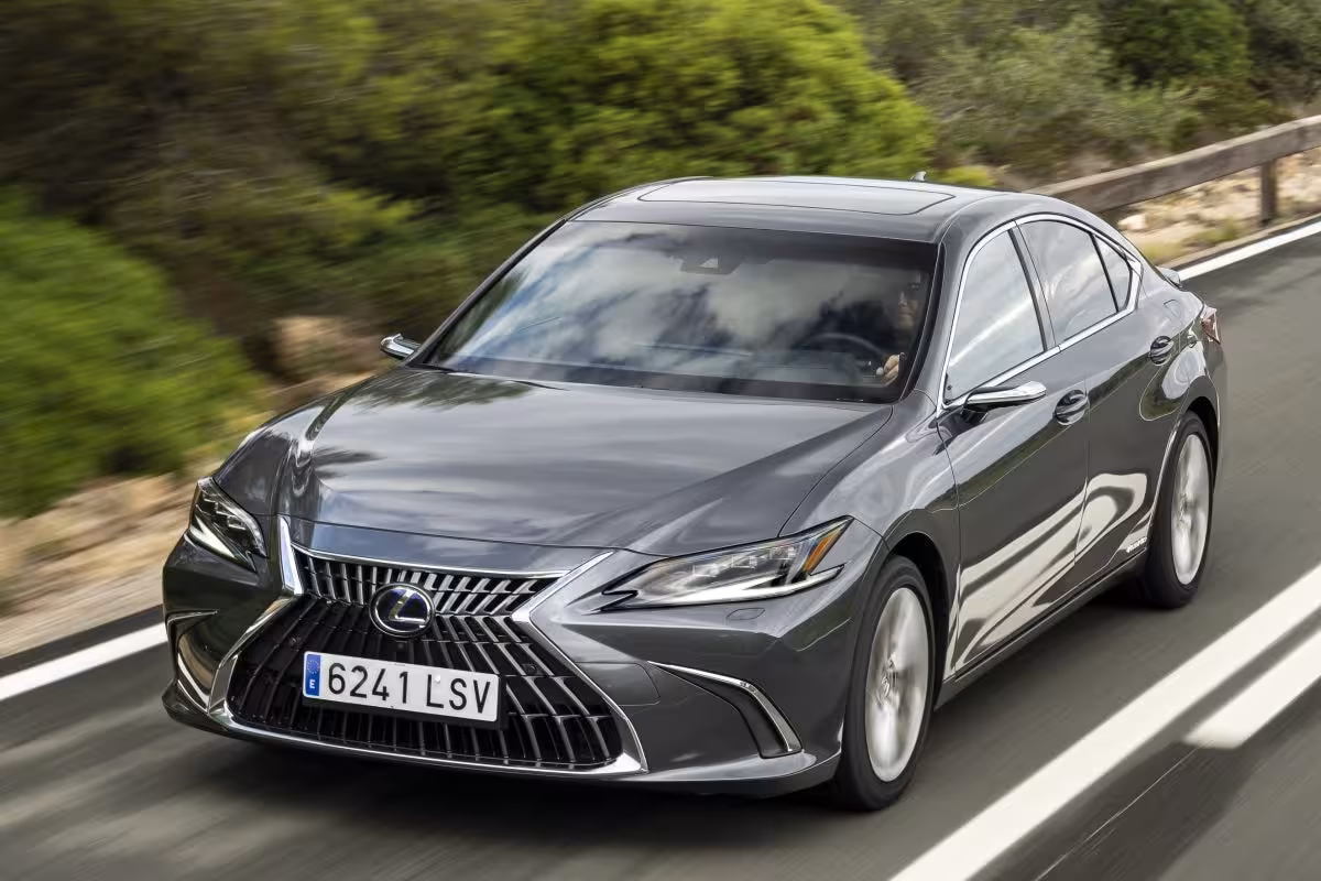 Lexus ES