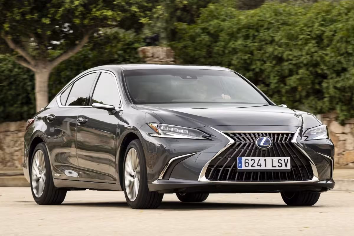 Lexus ES