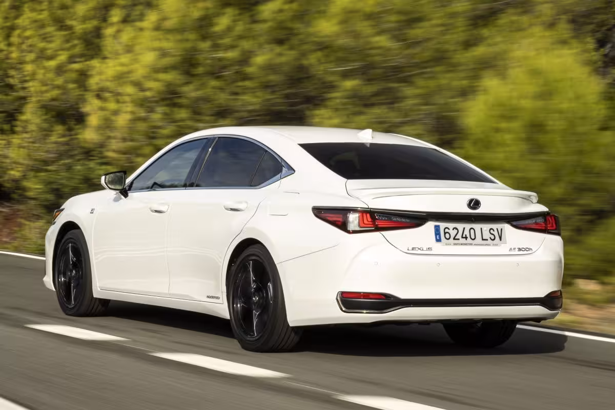 Lexus ES