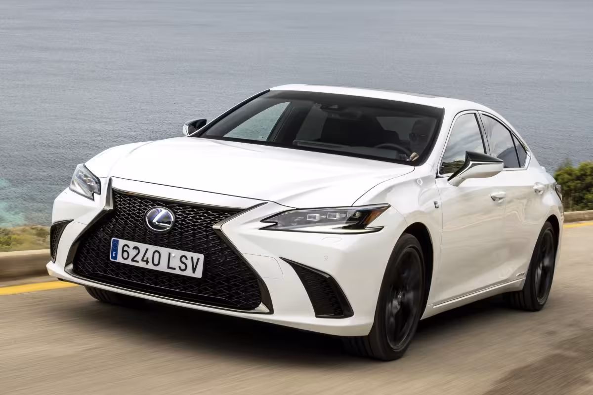 Lexus ES