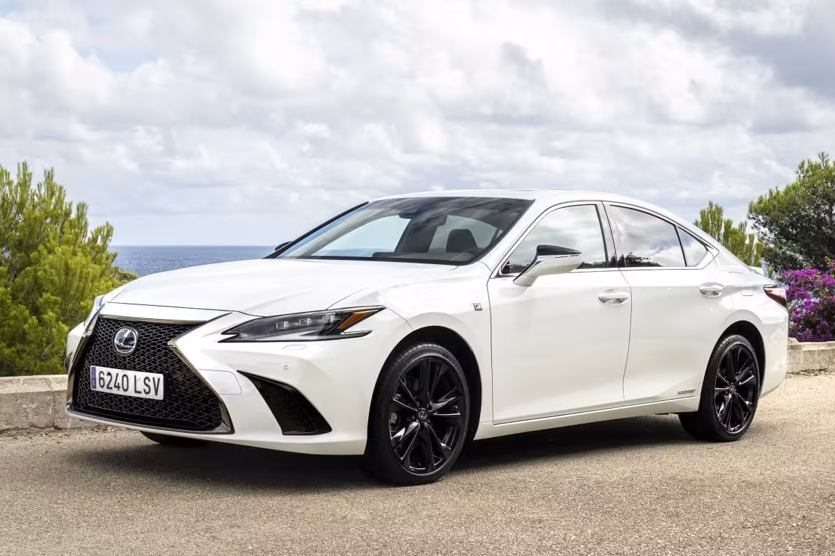 Lexus ES