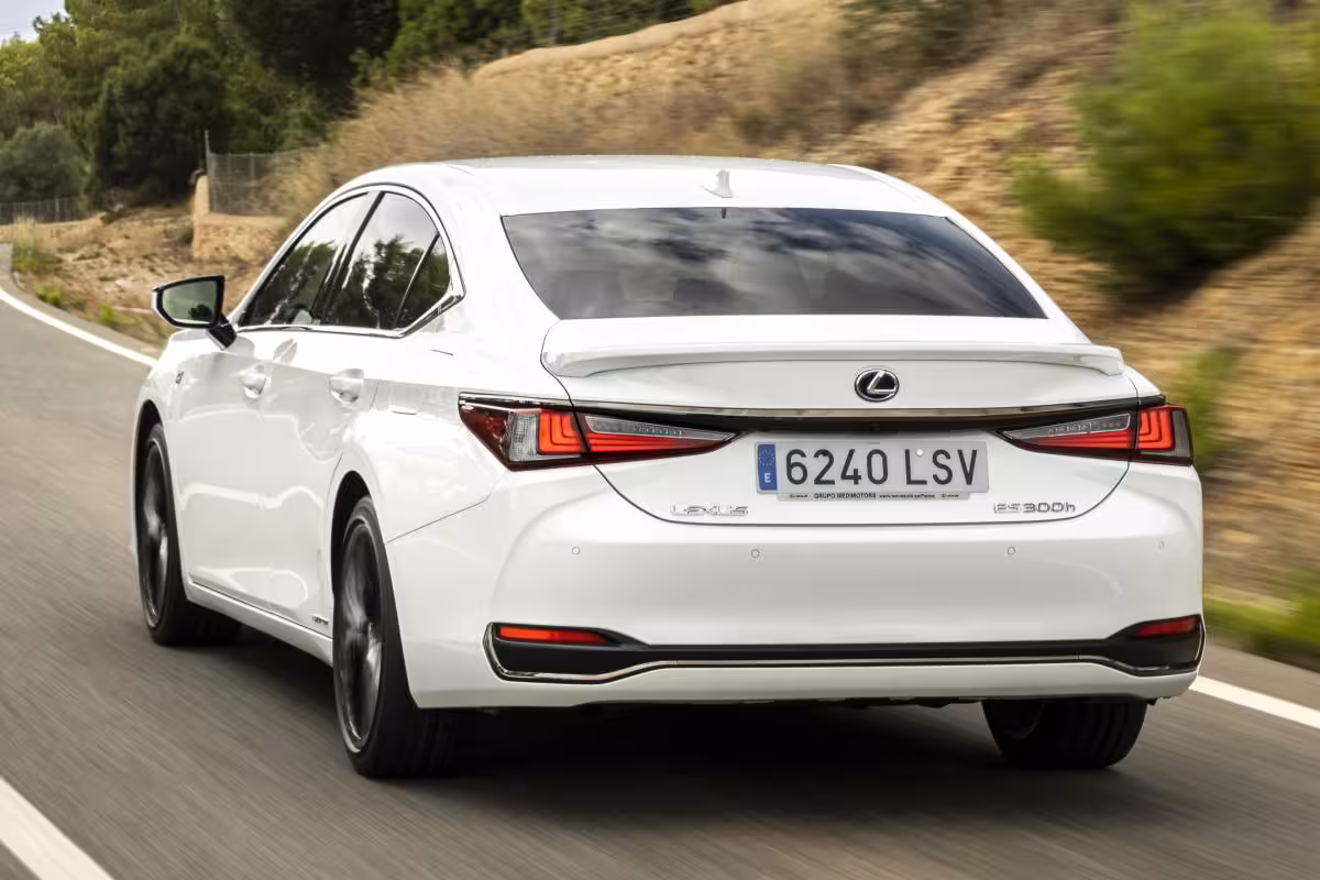 Lexus ES