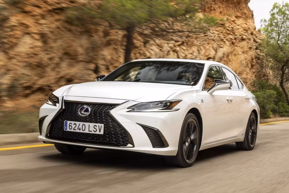 Lexus ES