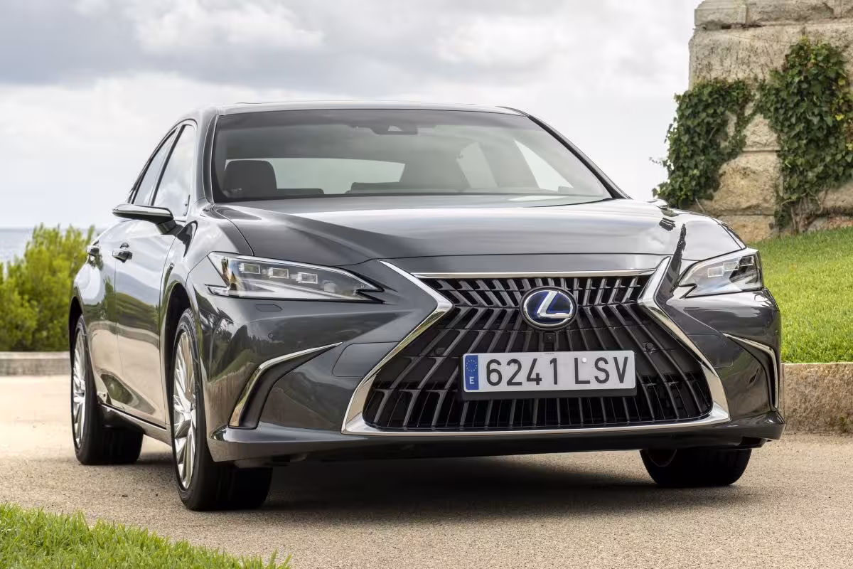 Lexus ES