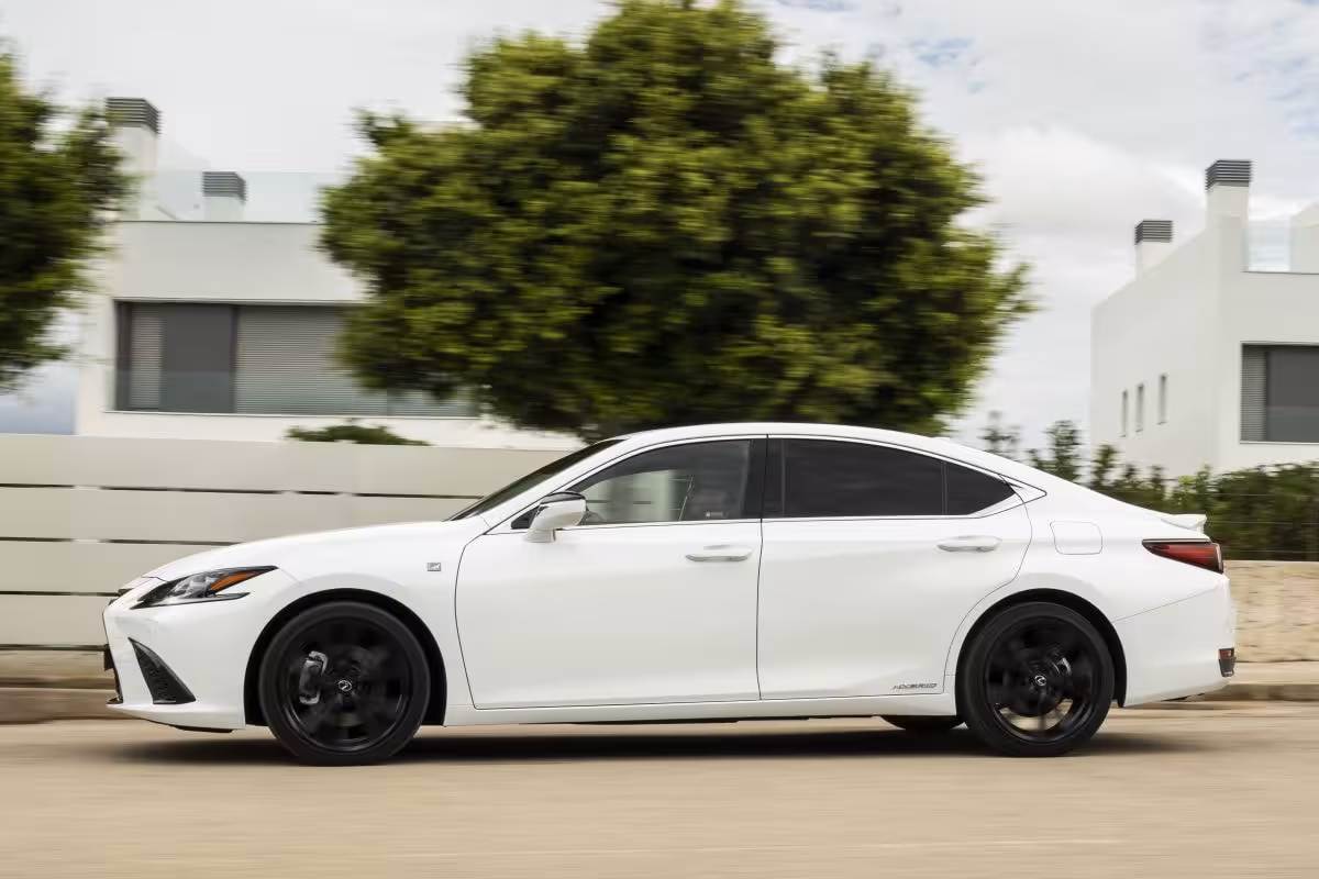 Lexus ES