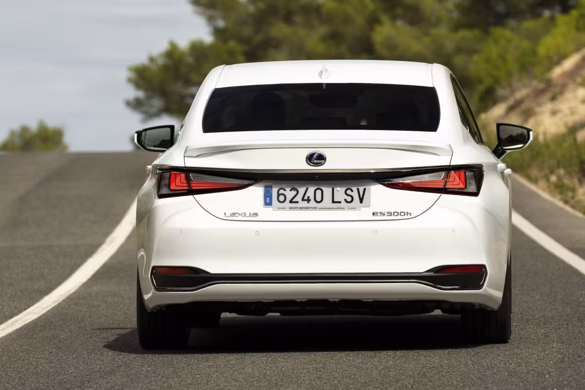 Lexus ES