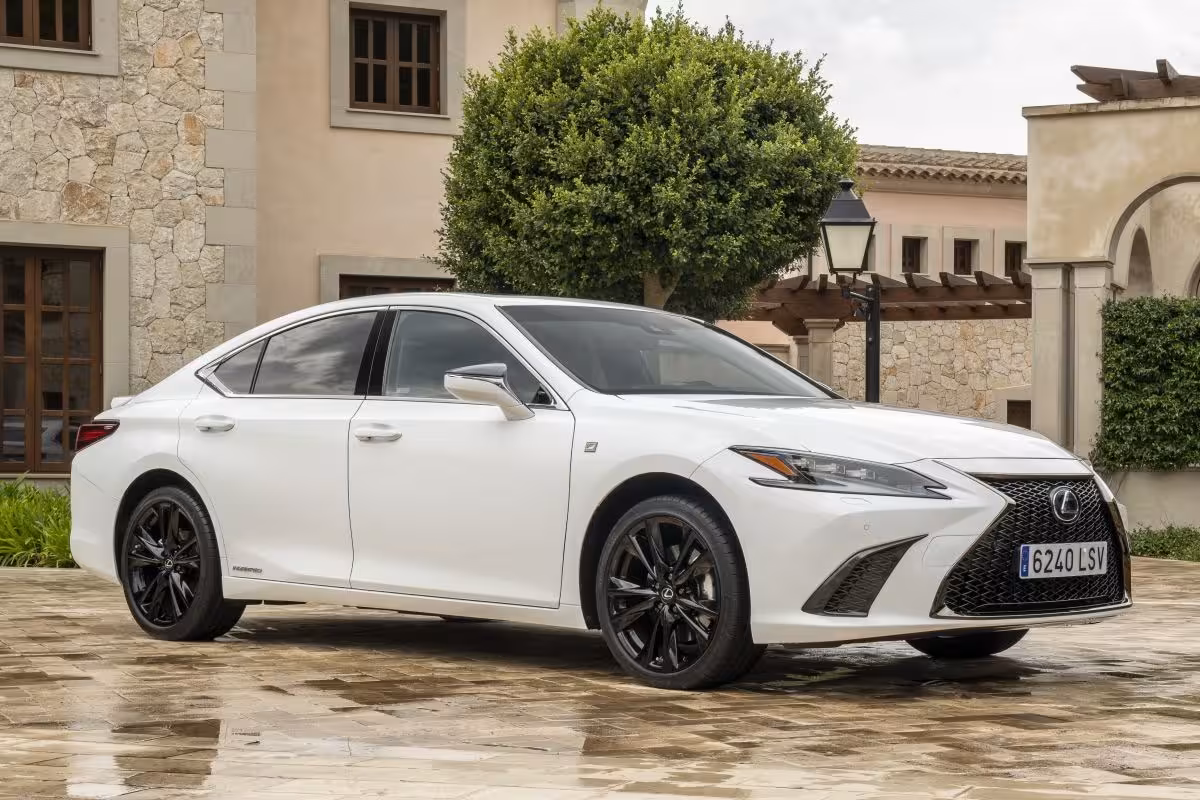 Lexus ES