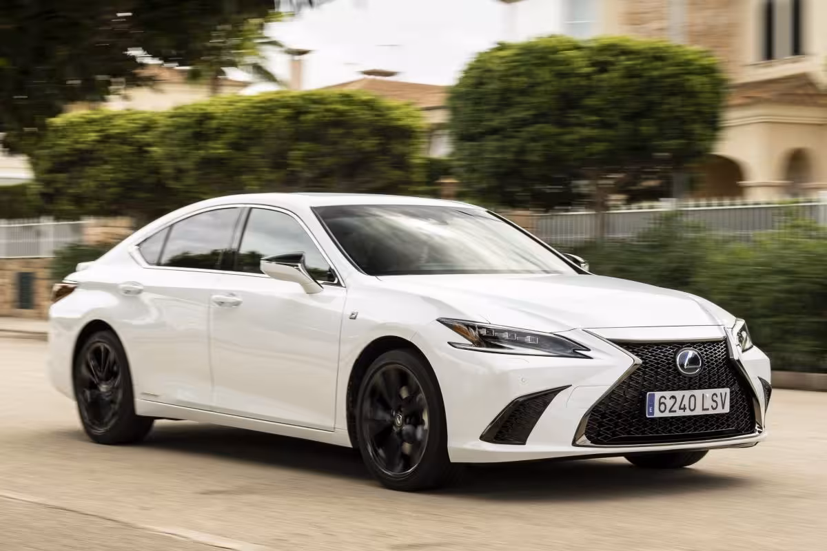 Lexus ES