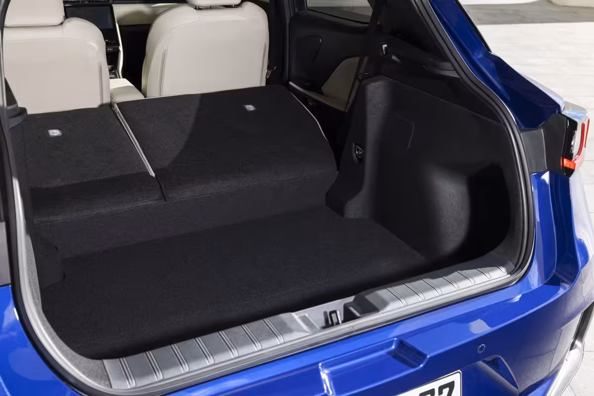 Lexus LBX