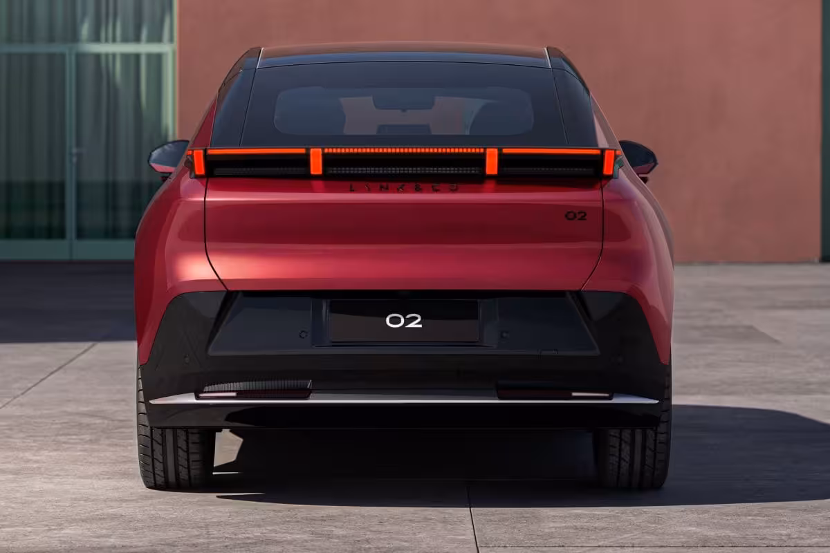Lynk & Co 02