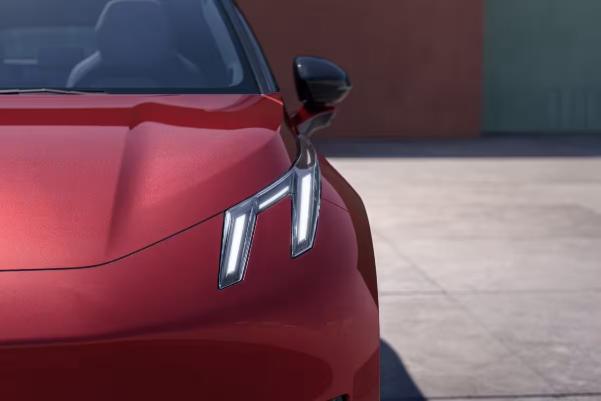 Lynk & Co 02