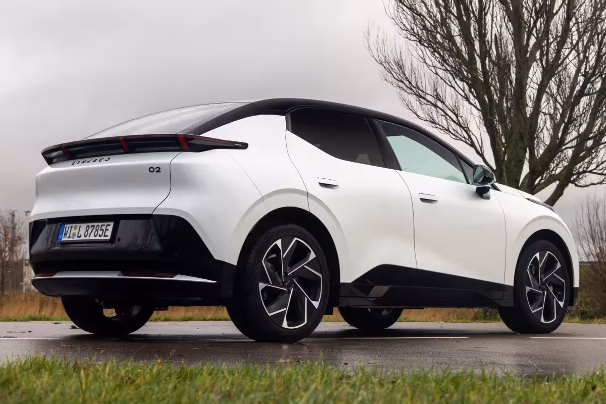 Lynk & Co 02