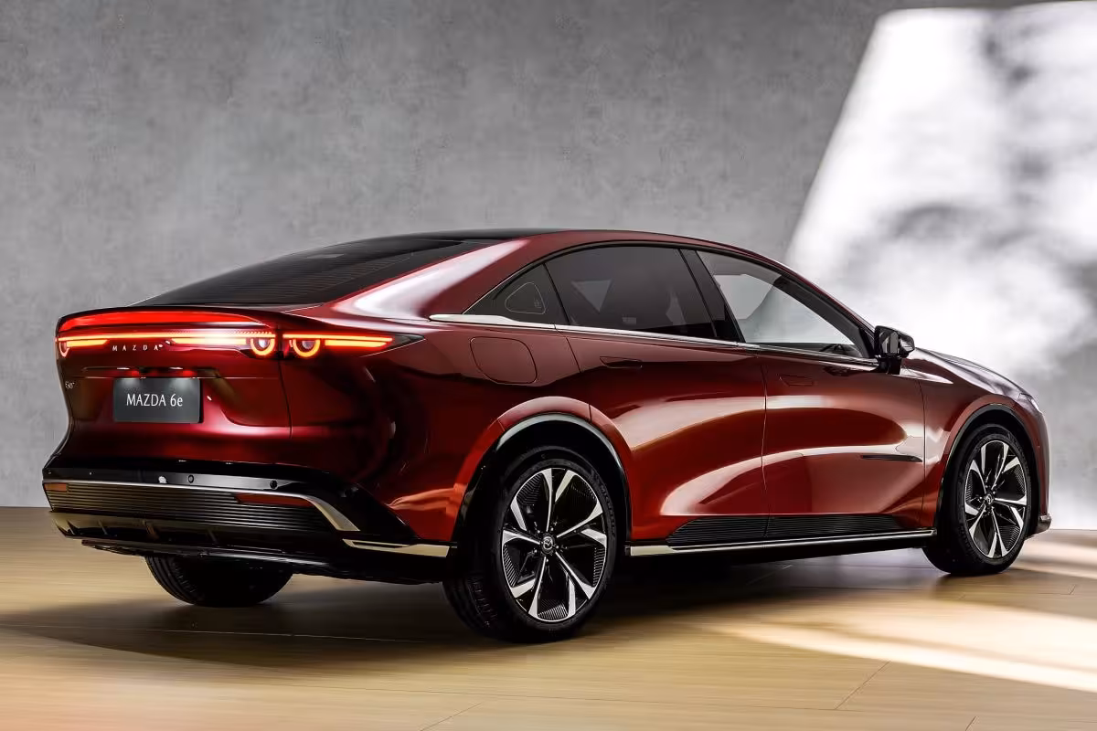 Mazda 6e