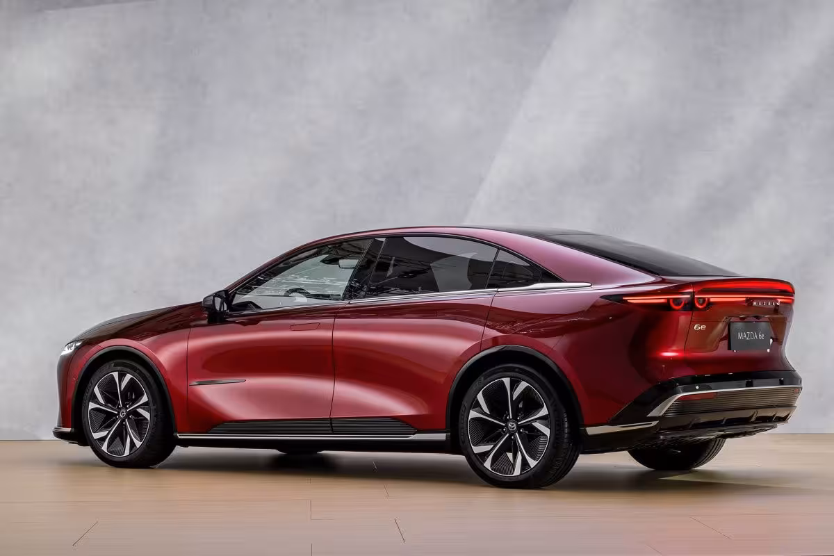 Mazda 6e