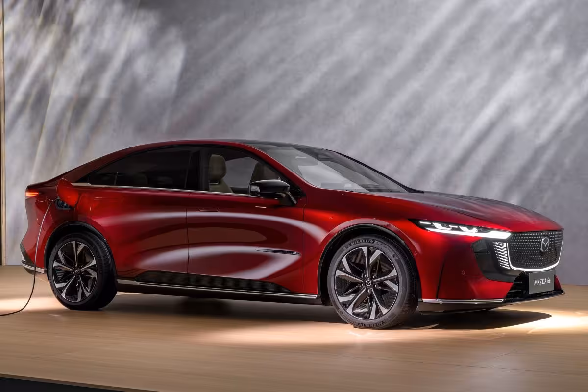 Mazda 6e