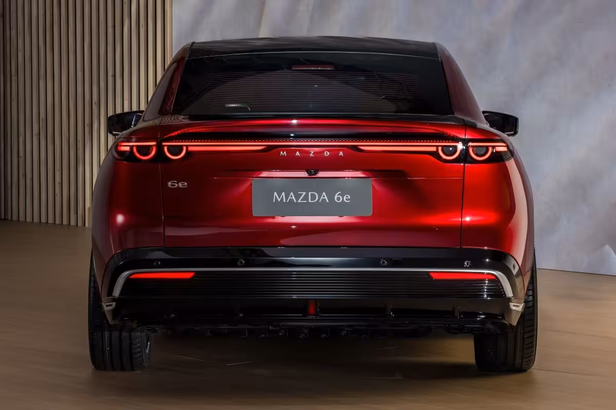 Mazda 6e