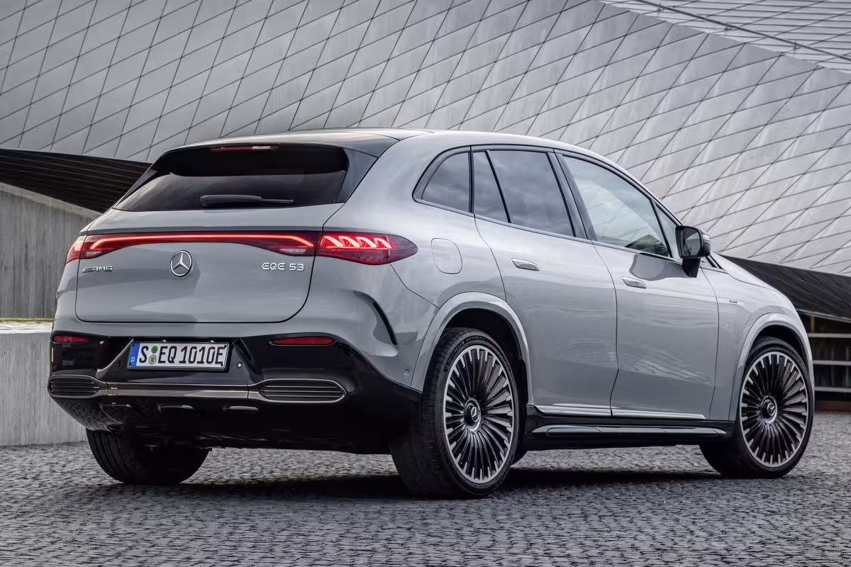 Mercedes-Benz EQE SUV