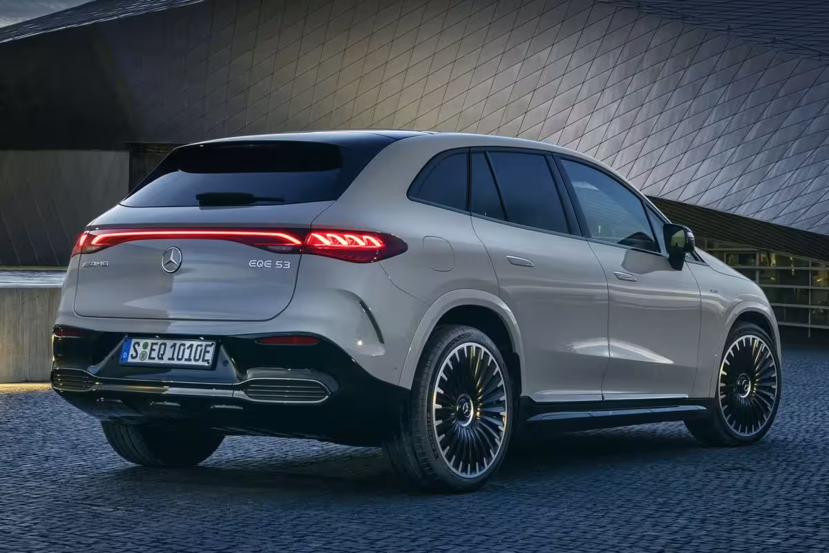 Mercedes-Benz EQE SUV