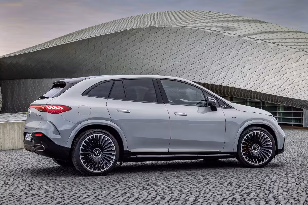 Mercedes-Benz EQE SUV