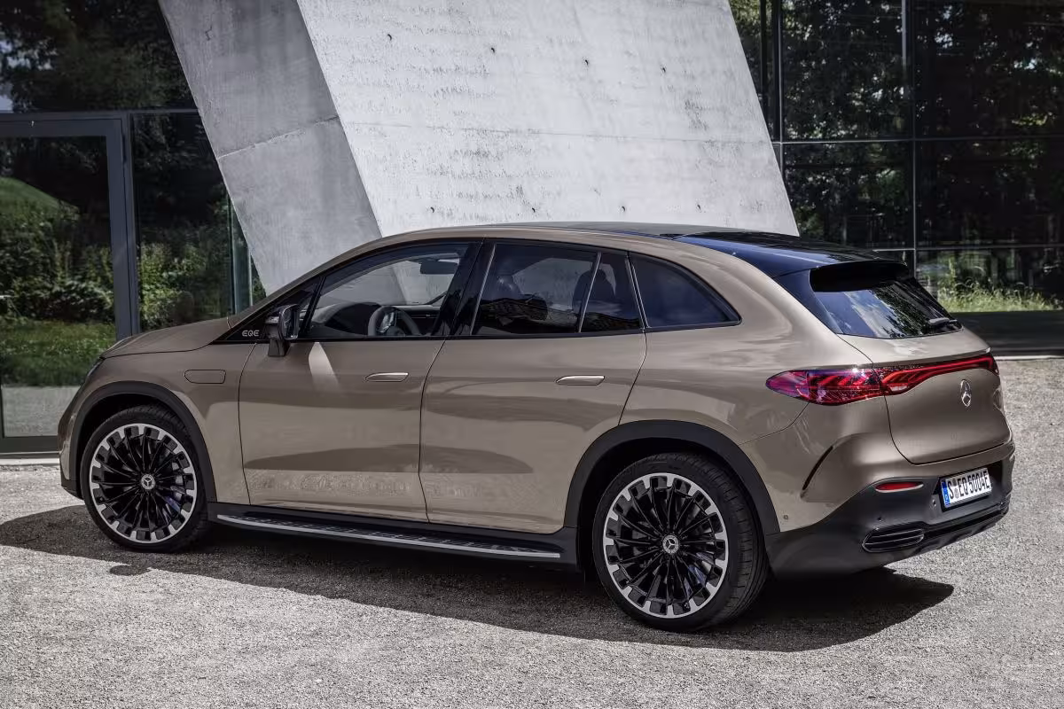 Mercedes-Benz EQE SUV