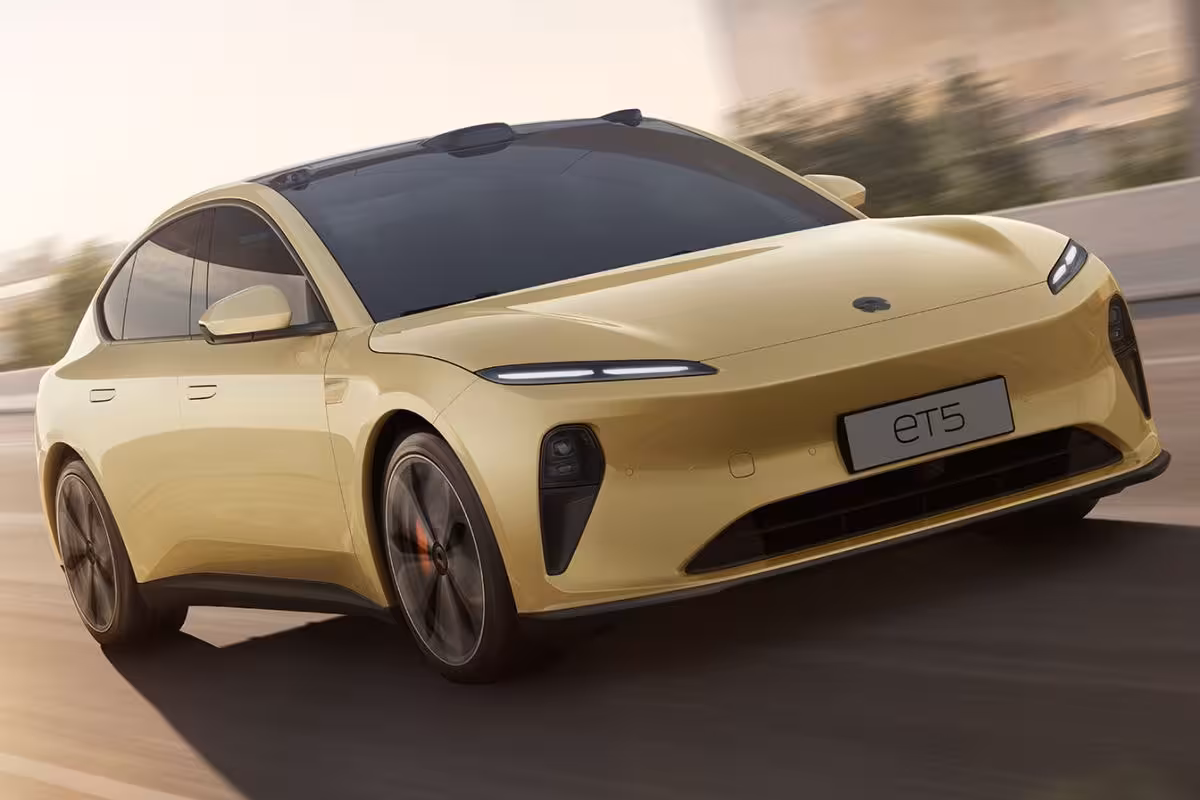 NIO ET5