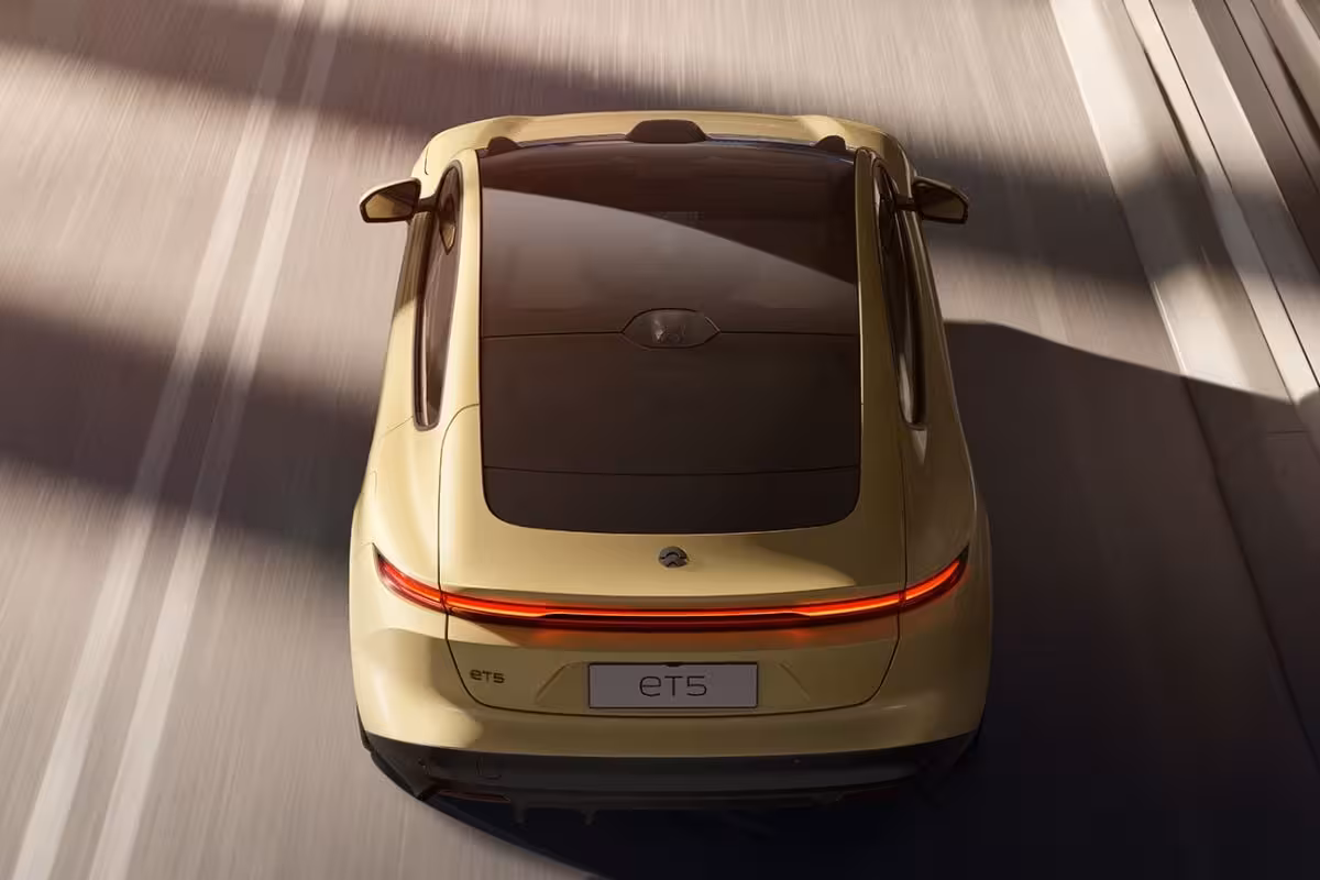 NIO ET5