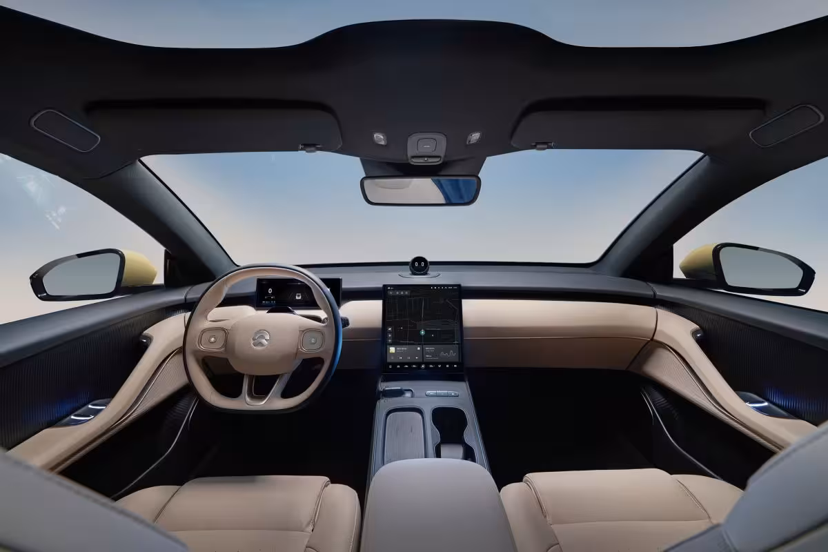 NIO ET5