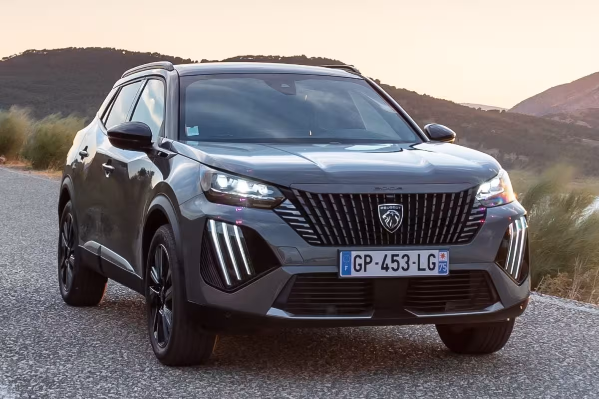 Peugeot e-2008