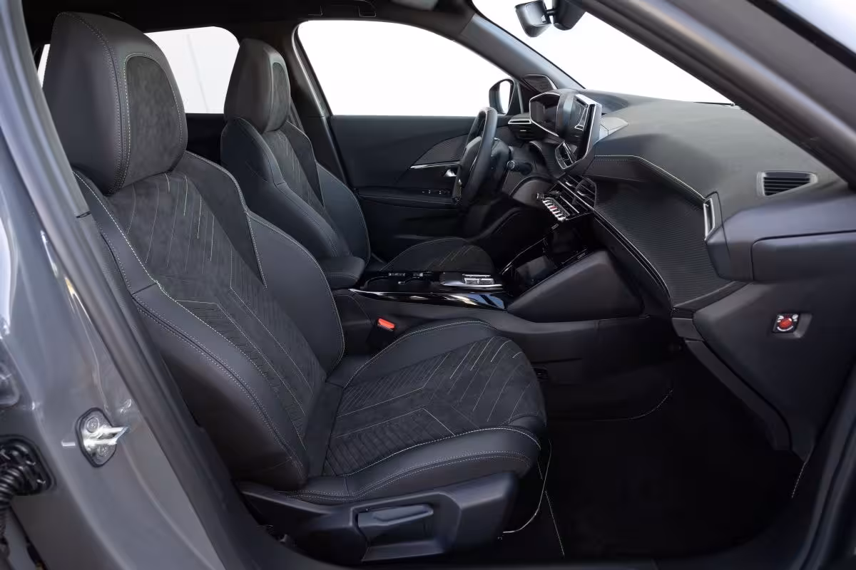 Peugeot e-2008
