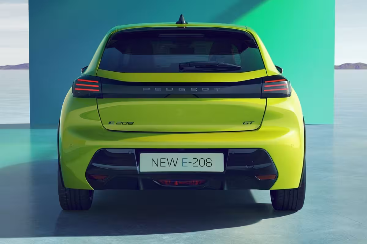 Peugeot e-208