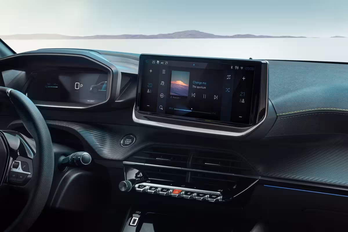 Peugeot e-208