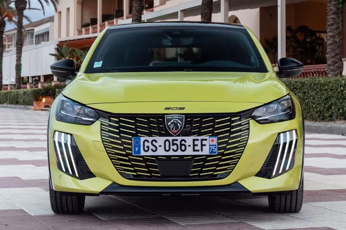 Peugeot 208