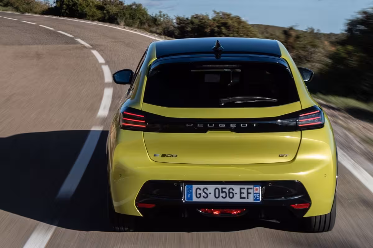 Peugeot 208