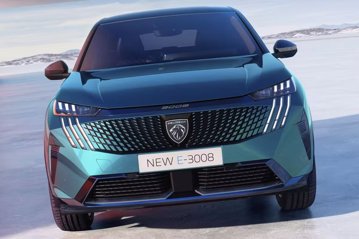 Peugeot e-3008