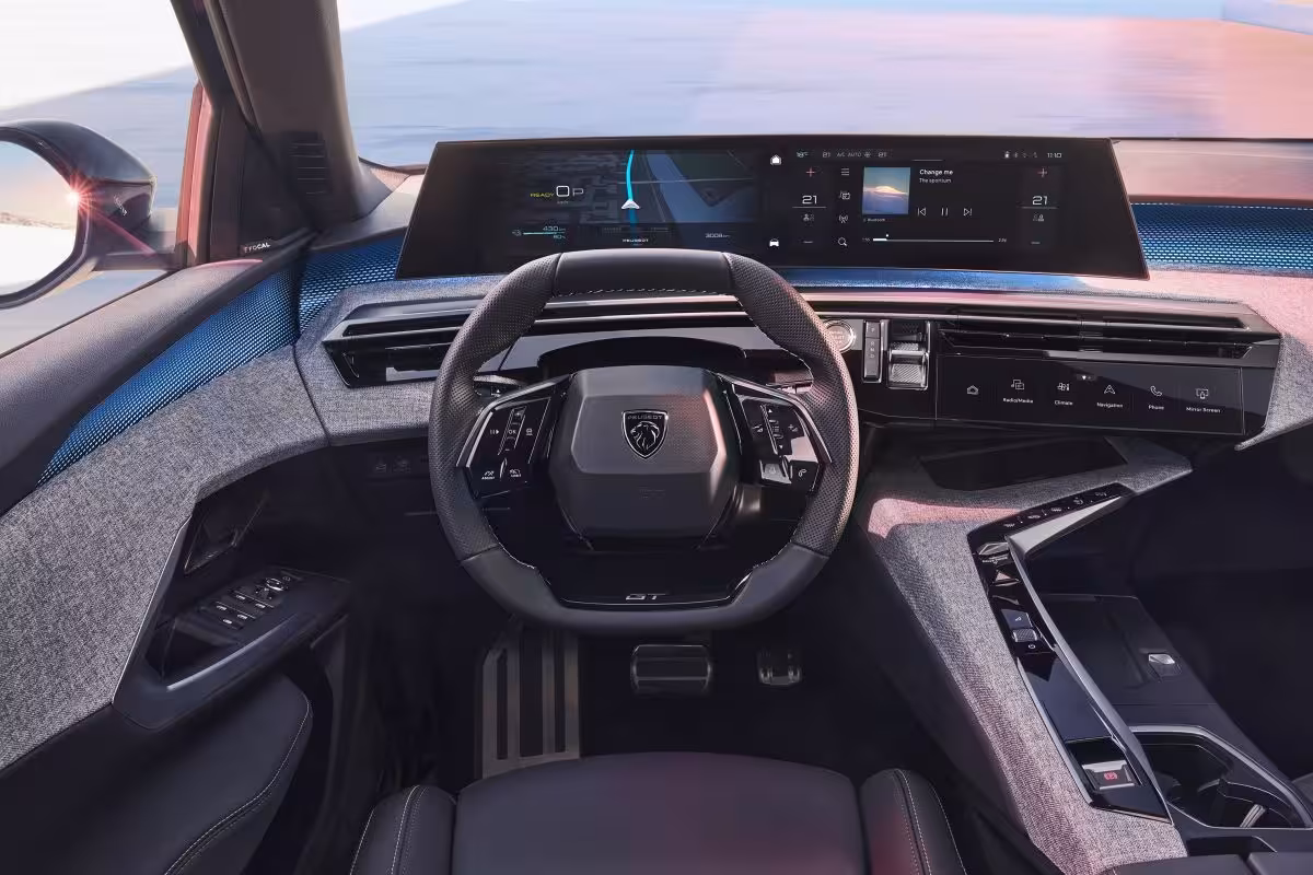 Peugeot e-3008