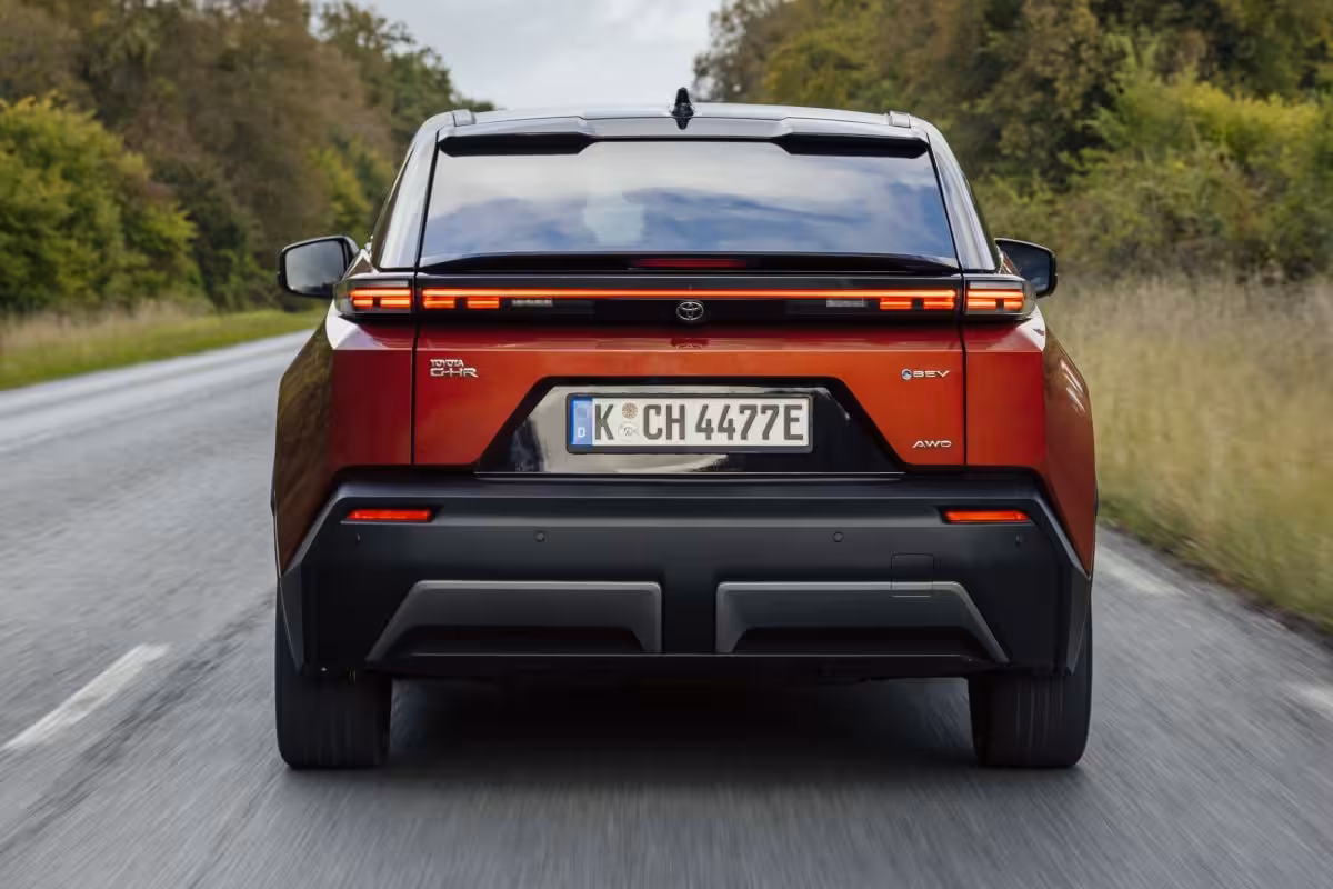 Toyota C-HR+