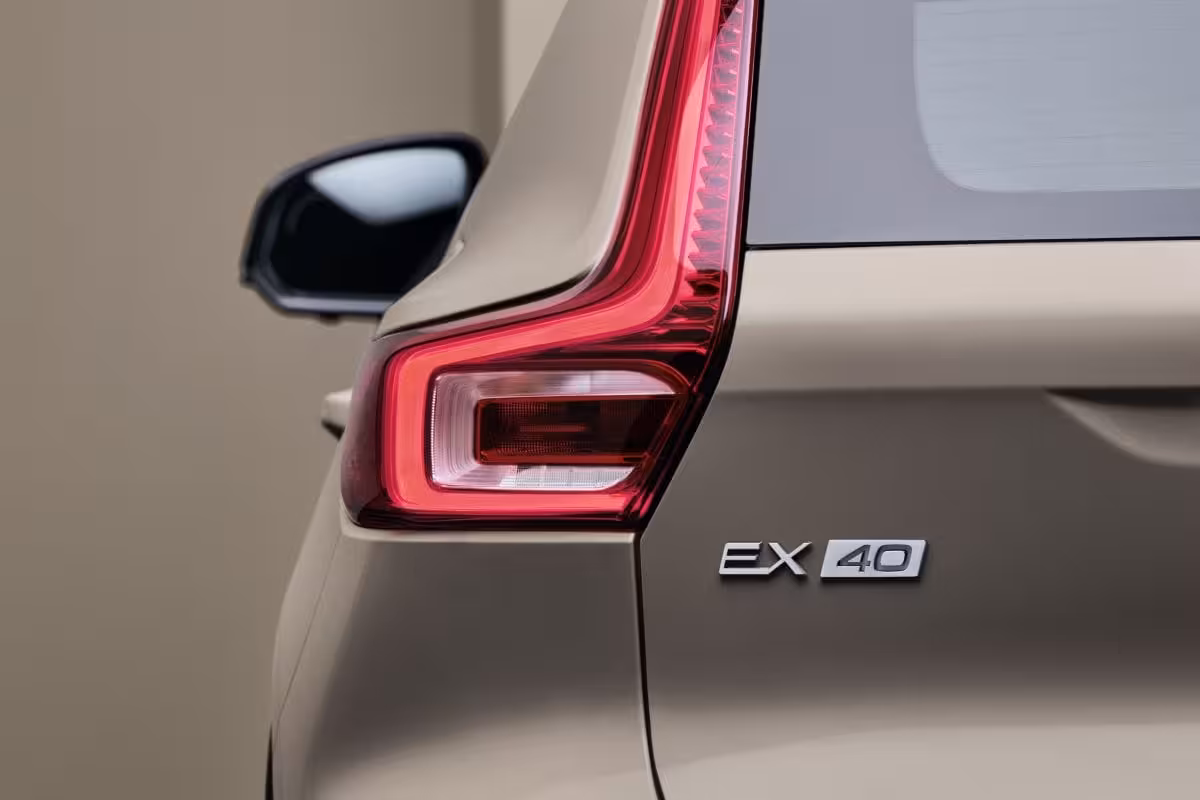 Volvo EX40