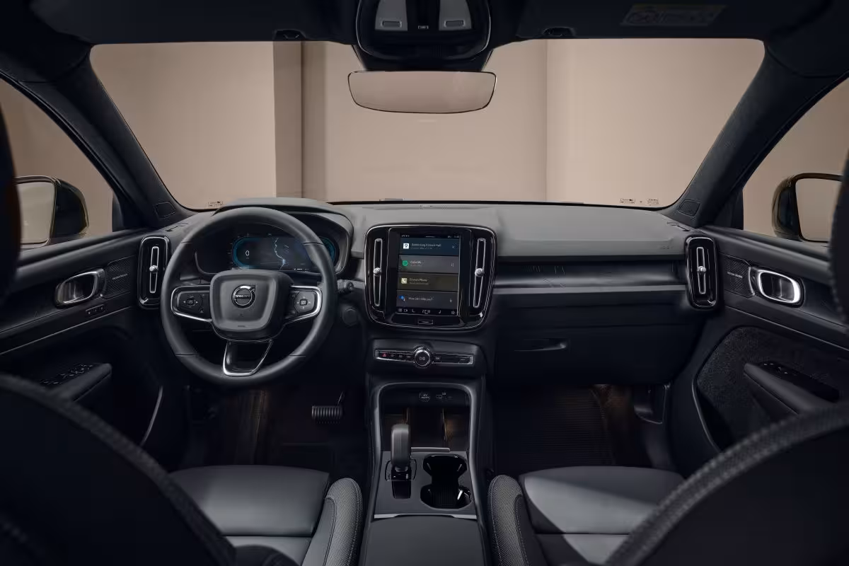 Volvo EX40