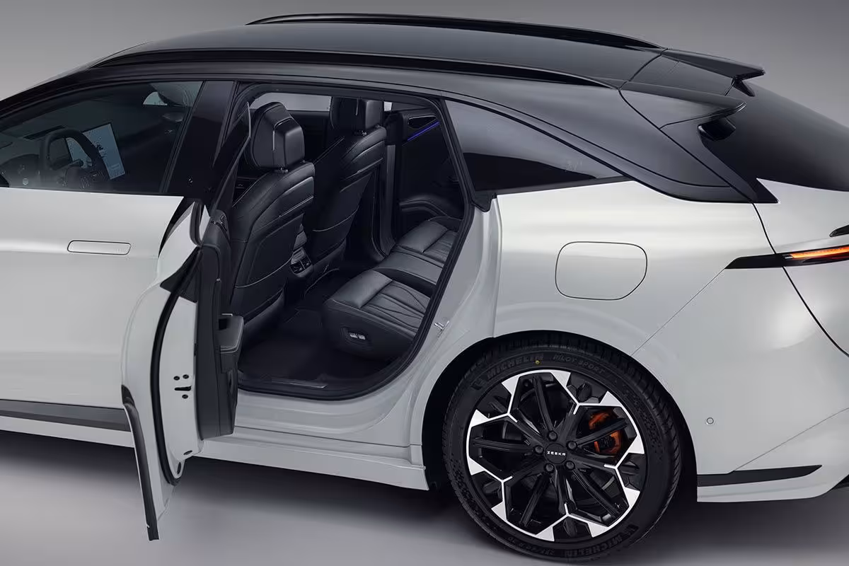 Zeekr 7GT