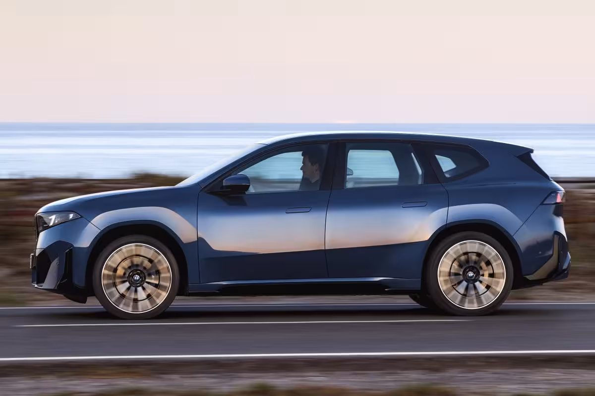 BMW iX3