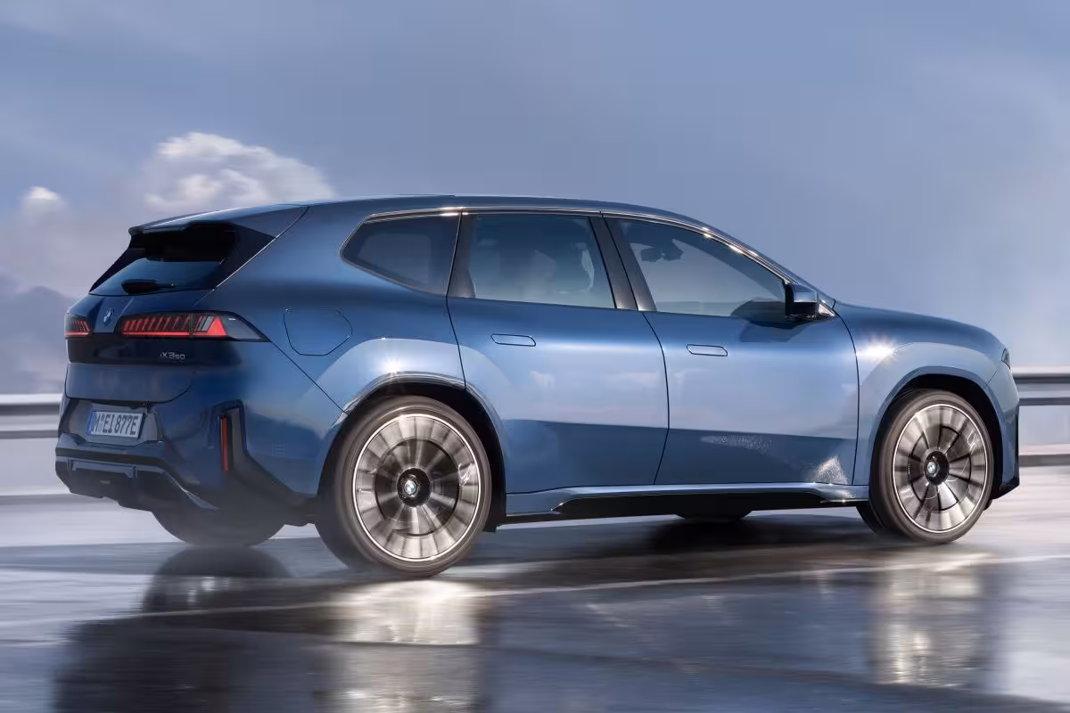 BMW iX3