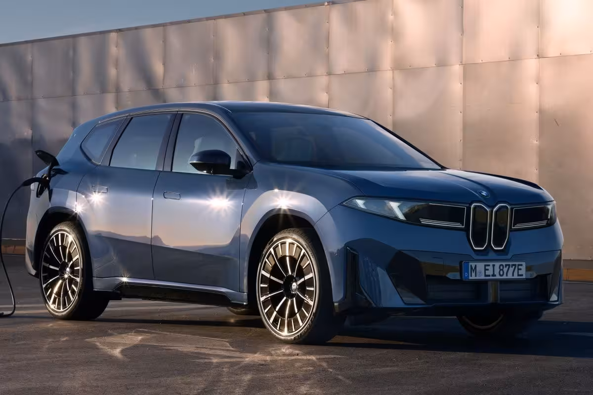 BMW iX3