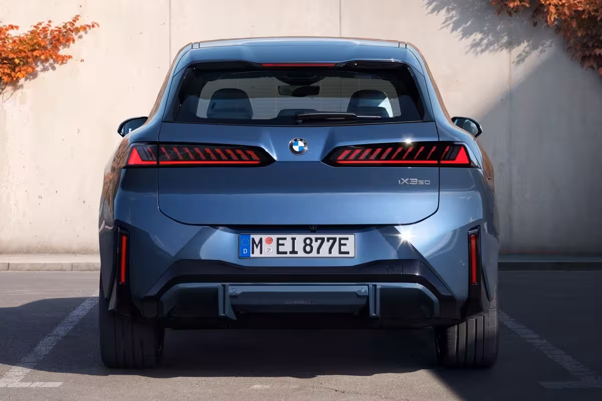 BMW iX3