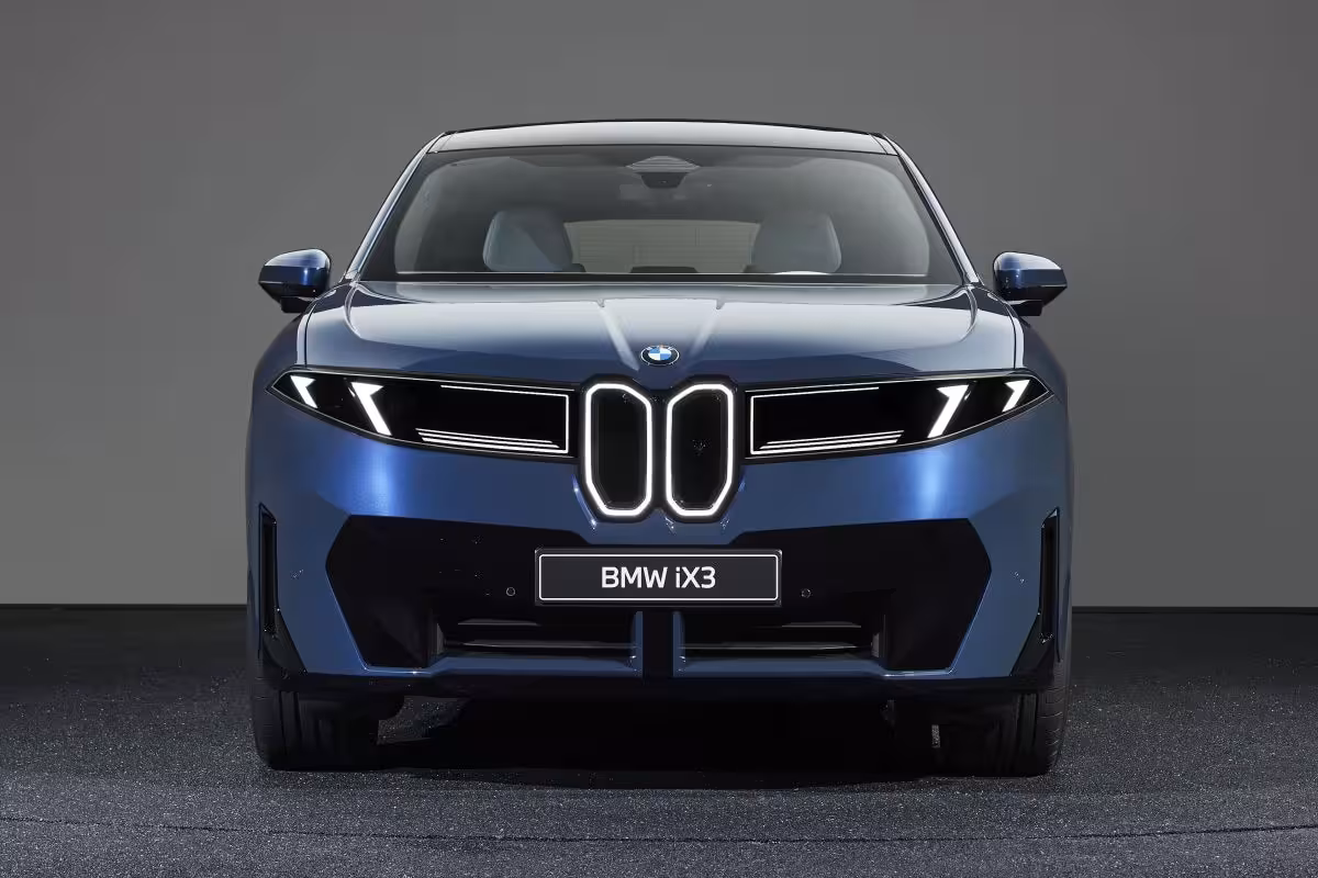 BMW iX3