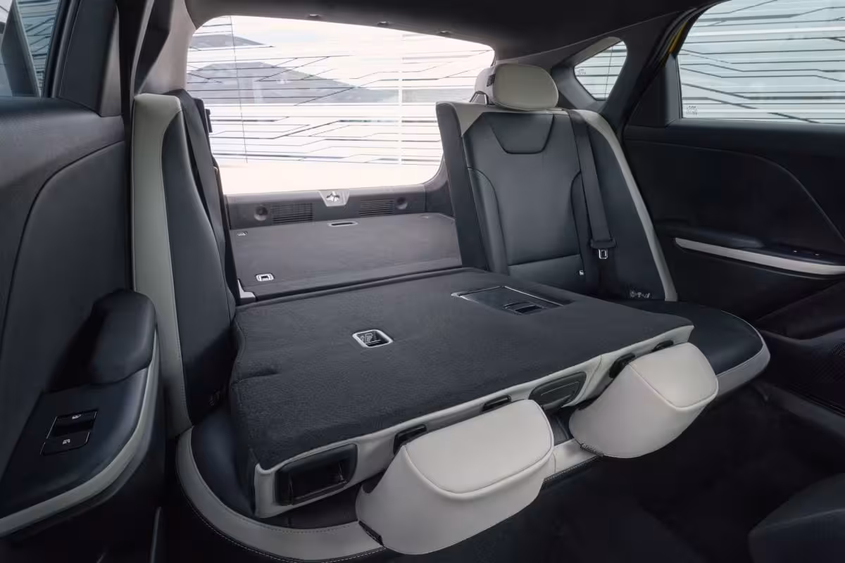 Kia K4